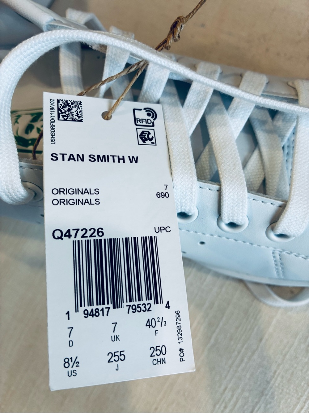 Adidas White Sneakers with Green Heel Tab - Stan Smith Style Sz 8.5 M - Picture 8 of 13